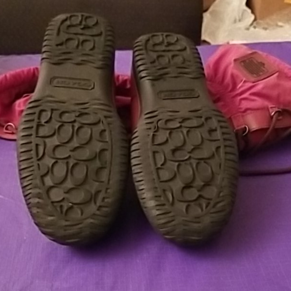 Coach Snow Boots (Black Cherry/Black)